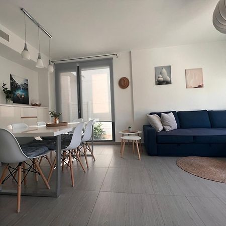 Punta Prima Villa 3 Bedrooms And Solarium Sea View تورّيفيِخا المظهر الخارجي الصورة